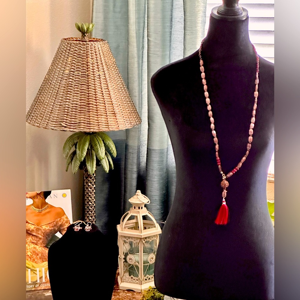 Beautiful Mala 📿 Necklace from India Silver and Garnet Gemstone